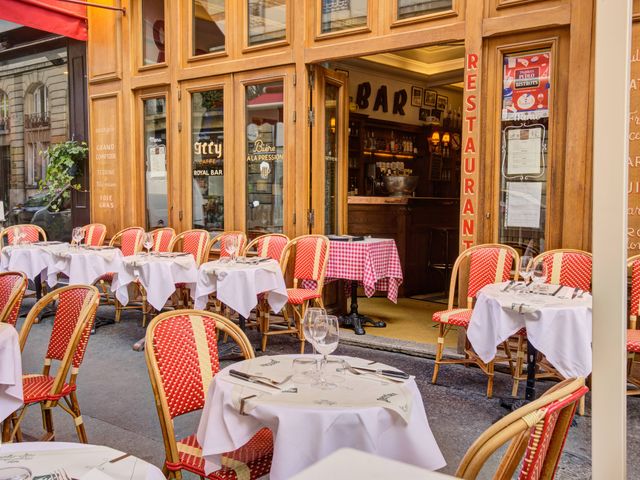 Le Royal Bar ROYAL BAR TERRASSE copie.jpg